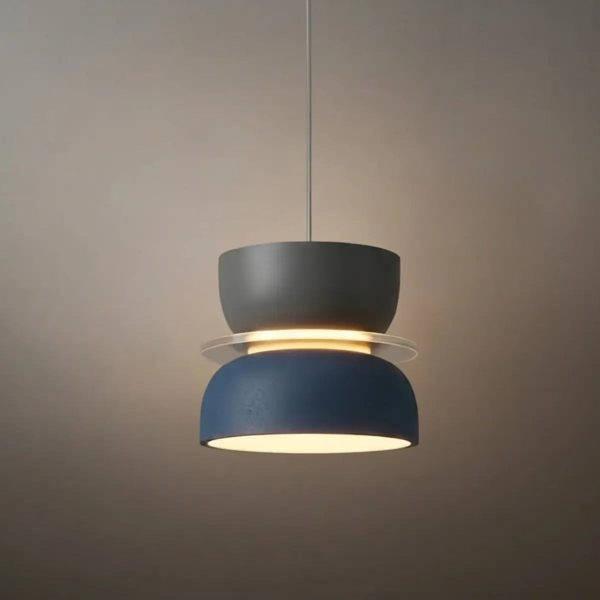 Art Deco Contrast Color Pendant Light - Metal Design for Dining Room - Flindria