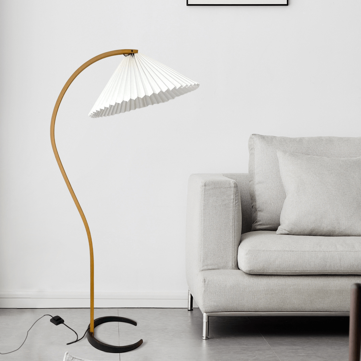 Modern Floor Lamp - Wood/Fabric in Beige/Coffee/White for Bedroom - Flindria