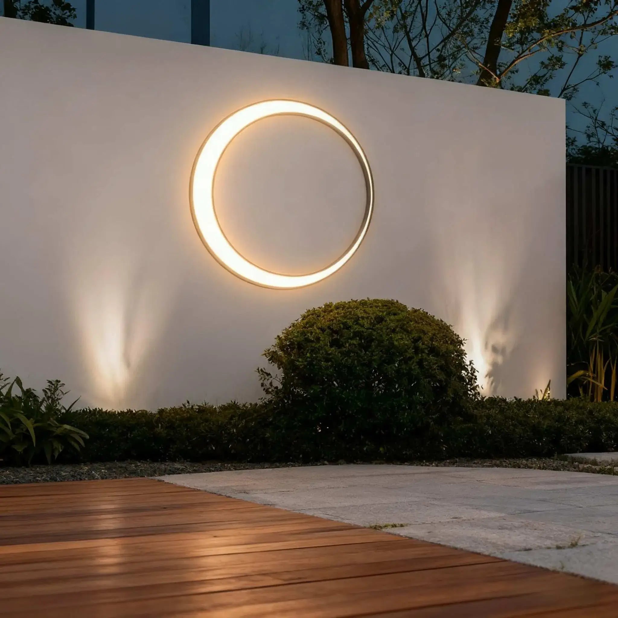 Art Deco LED Outdoor Wall Sconce with Remote Control for Exterior Spaces - Flindria