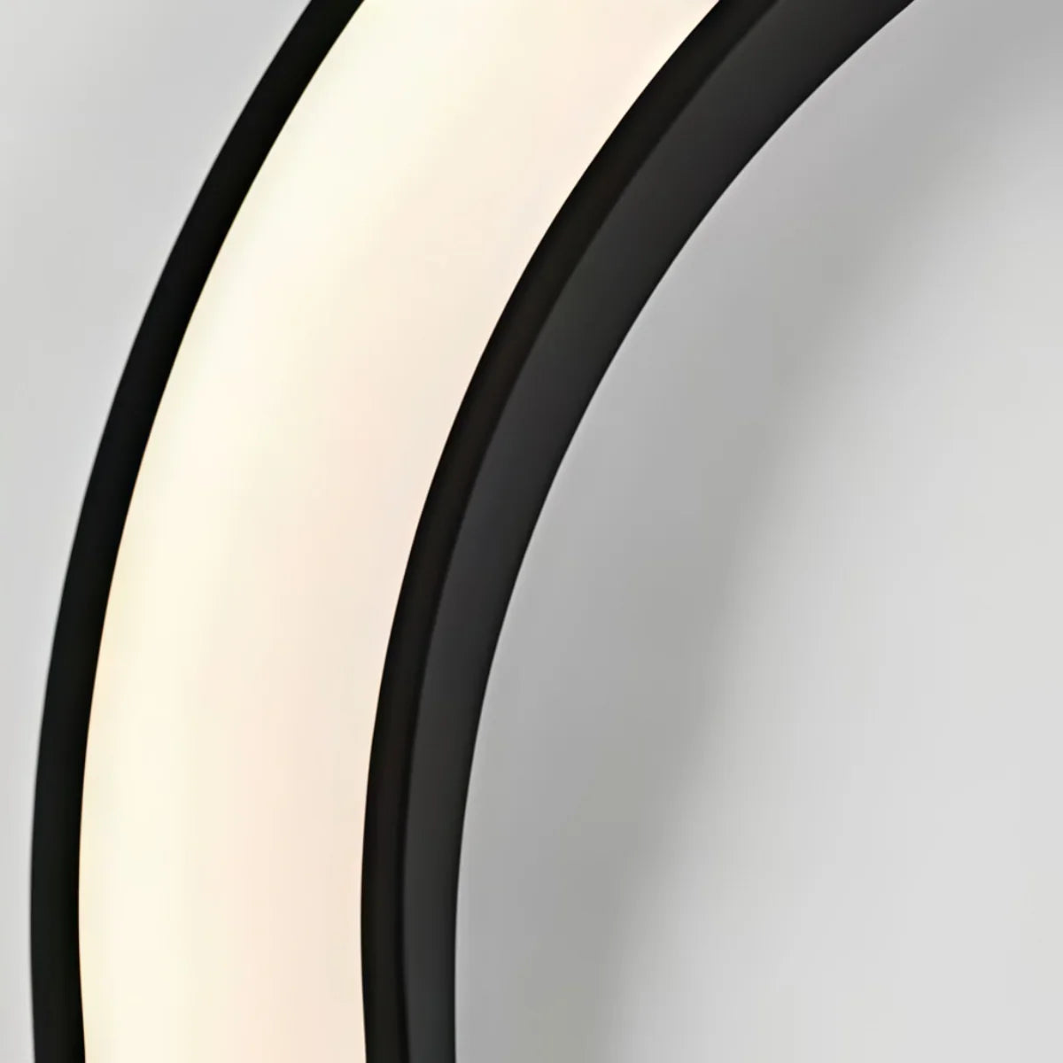 Art Deco LED Outdoor Wall Sconce with Remote Control for Exterior Spaces - Flindria