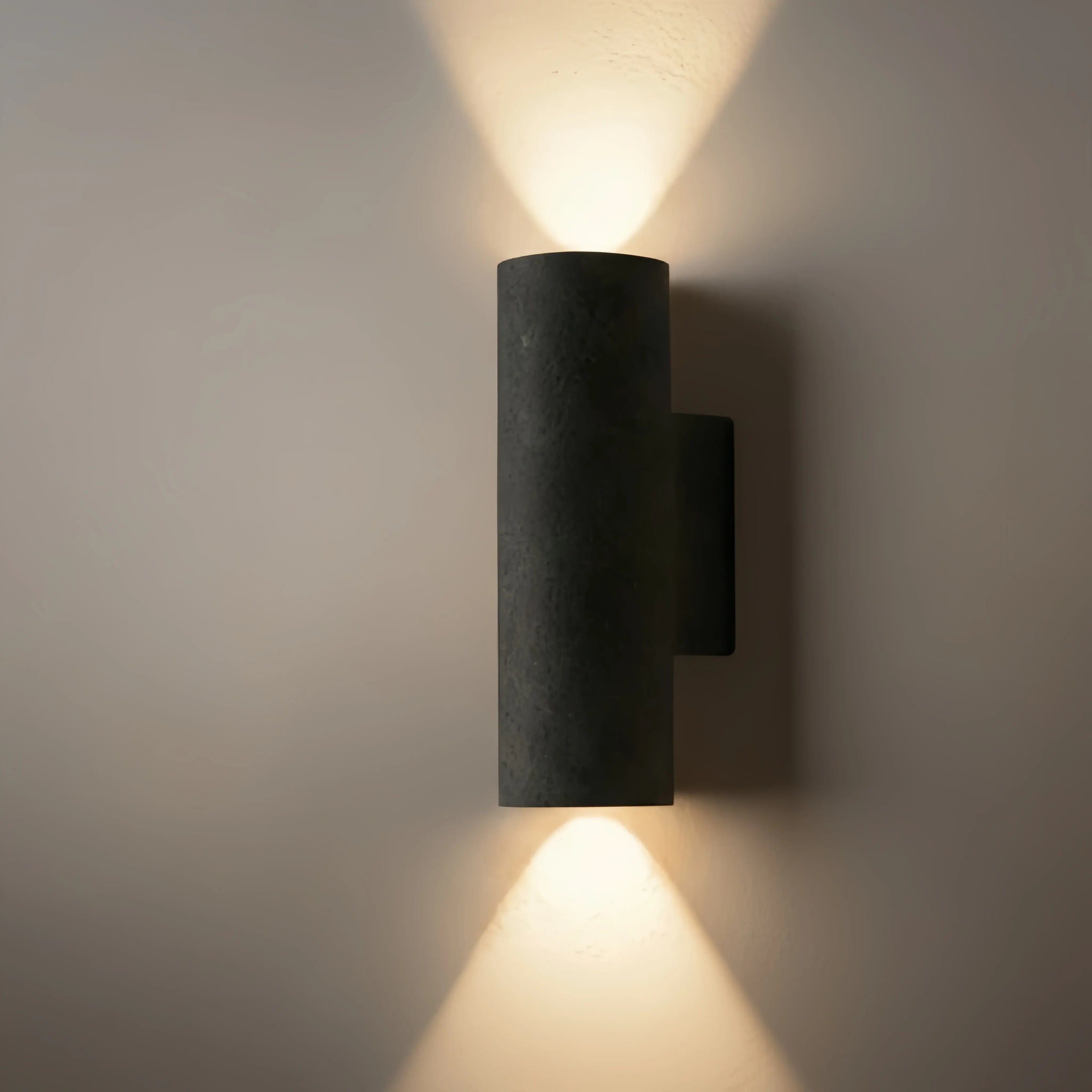 Modern Outdoor Wall Sconce- Black/White Cement Cylindrical Light for Courtyard - Flindria