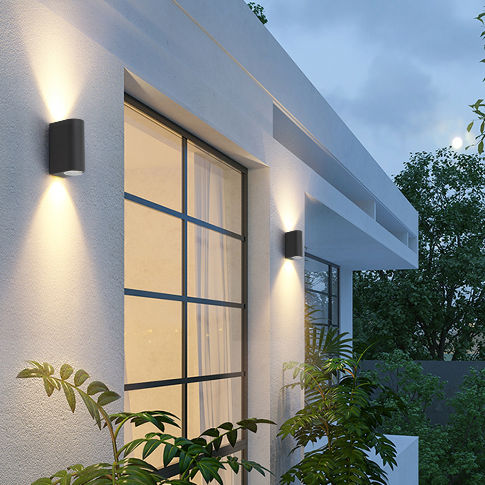 Minimalist Square/Cylindrical Outdoor Wall Lamp - Black Metal for Garden - Flindria