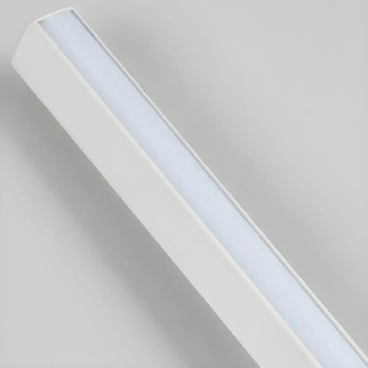 Minimalist Linear LED Wall Lamp – Black/White/ Red for Living Room - Flindria