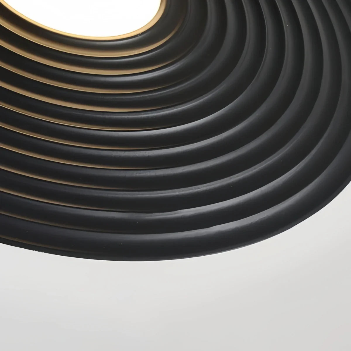 Modern Black/White Pendant Light – Metal Saucer Design for Living Room - Flindria