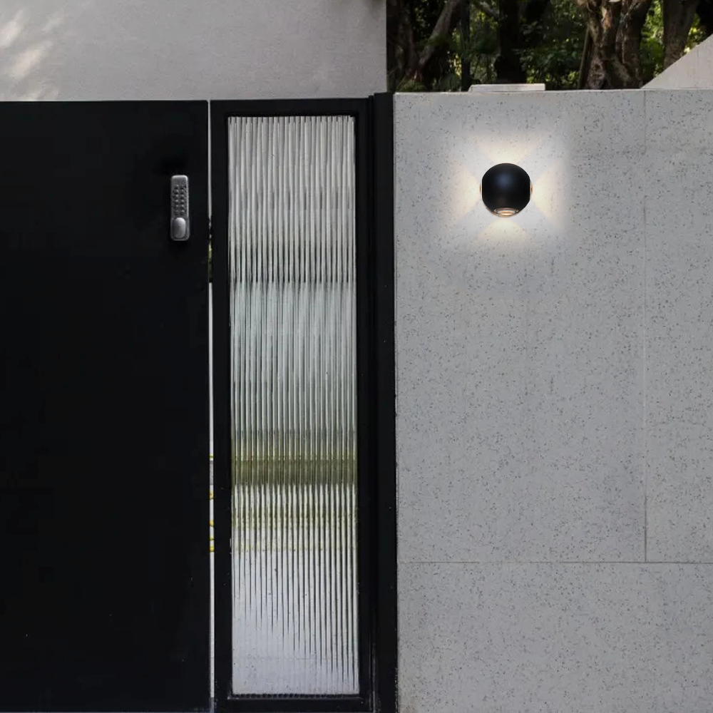 Moderne bolvormige buitenwandlamp - Zwart metaal voor tuin - Flindria