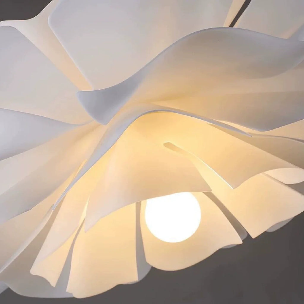 Modern Flower-Shaped Pendant Light – White Metal/Acrylic for Dining Room - Flindria