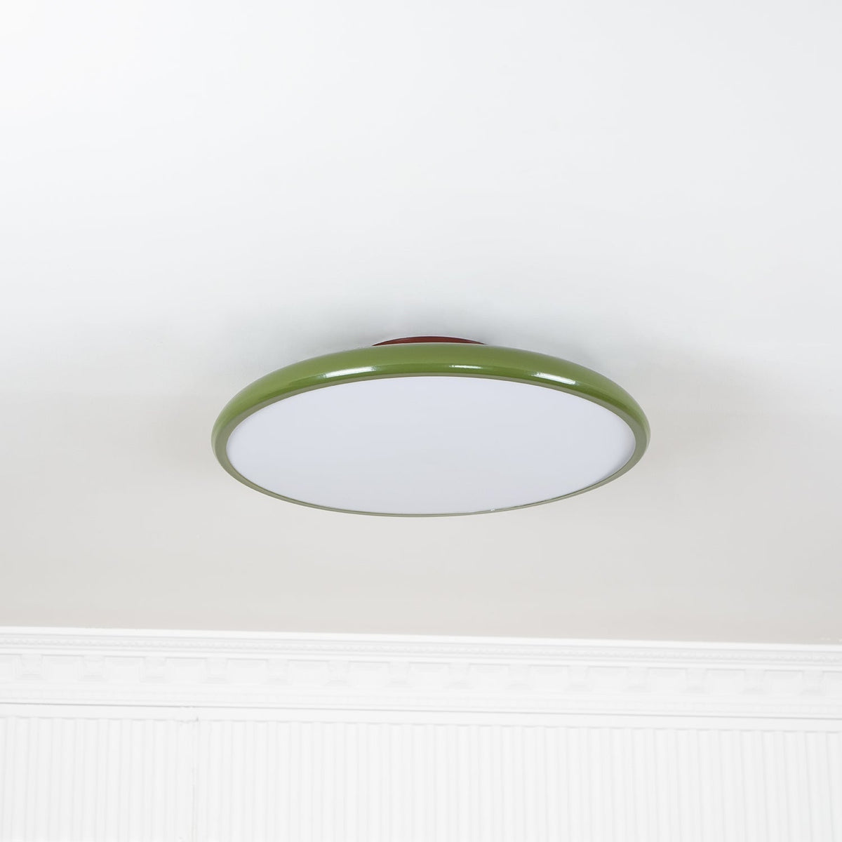 NylaGlow färgstark justerbar taklampa — modern minimalistisk rund armatur