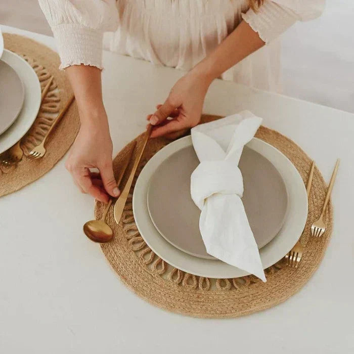 Minimalist Flatware Set — Clean Sleek Lines, Contemporary Design