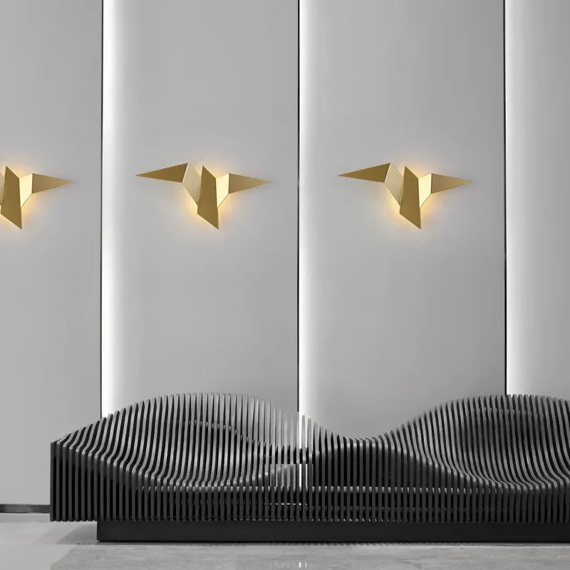 Applique murale en forme d’oiseau nordique AvianAura — Lampe d’appoint en fer