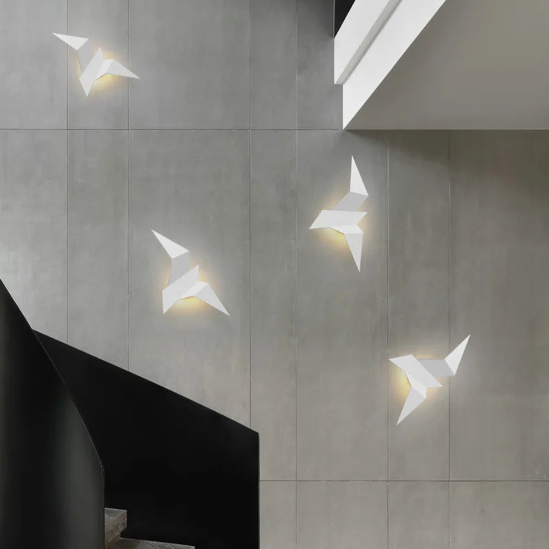 Applique murale en forme d’oiseau nordique AvianAura — Lampe d’appoint en fer