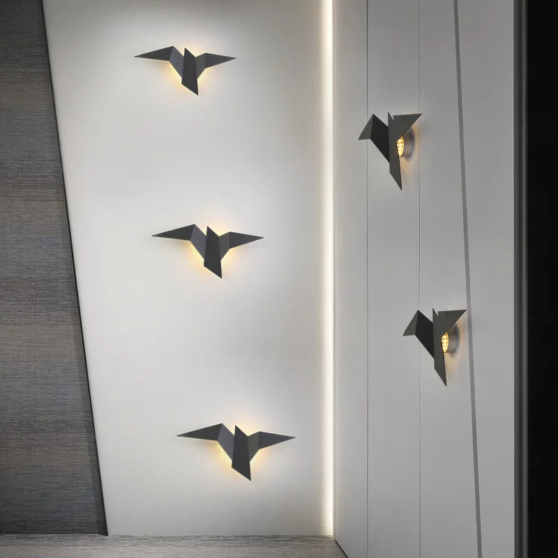 Applique murale en forme d’oiseau nordique AvianAura — Lampe d’appoint en fer