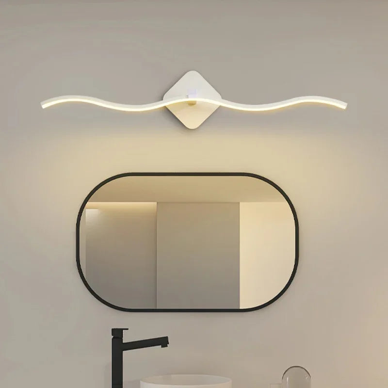 Lumella LED Wall Lamp With Subtle Gold Accents For Modern Interiors