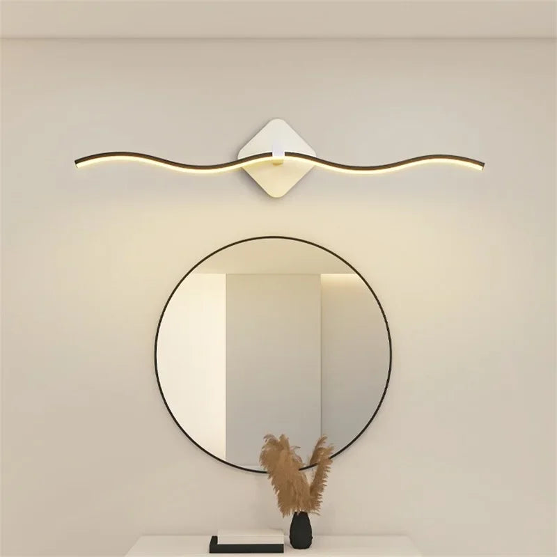 Lumella LED Wall Lamp With Subtle Gold Accents For Modern Interiors
