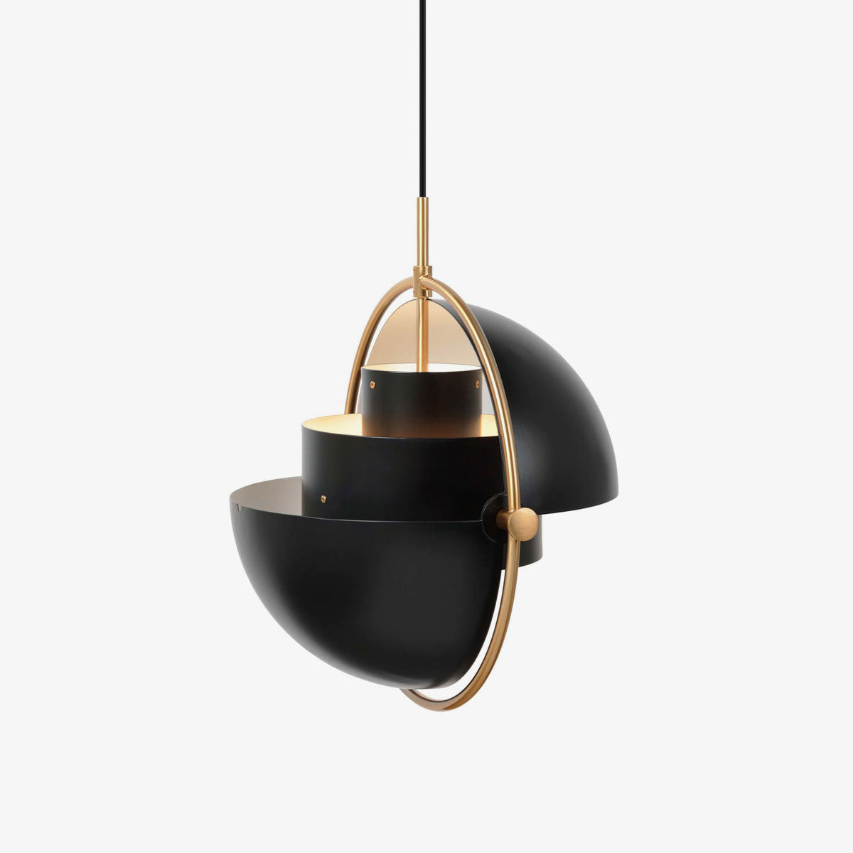 Pendellampa med flera ljuskällor — dansk designlampa i flera lager