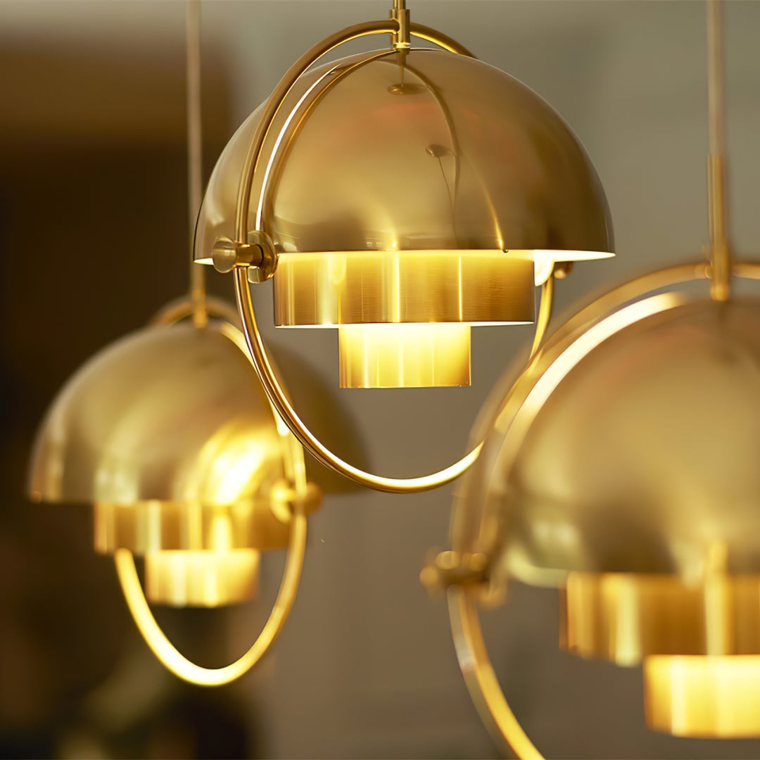Pendellampa med flera ljuskällor — dansk designlampa i flera lager