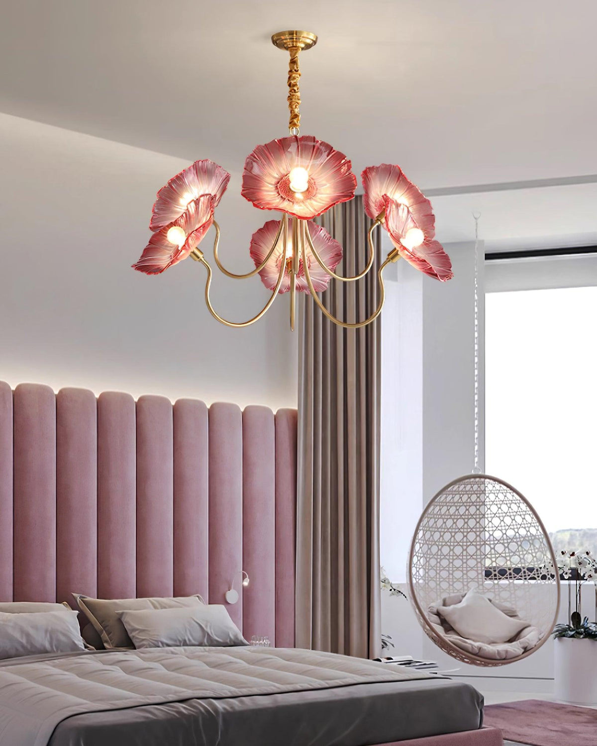 Kronleuchter aus Muranoglas mit Blüten — mattiertes blattförmiges Design