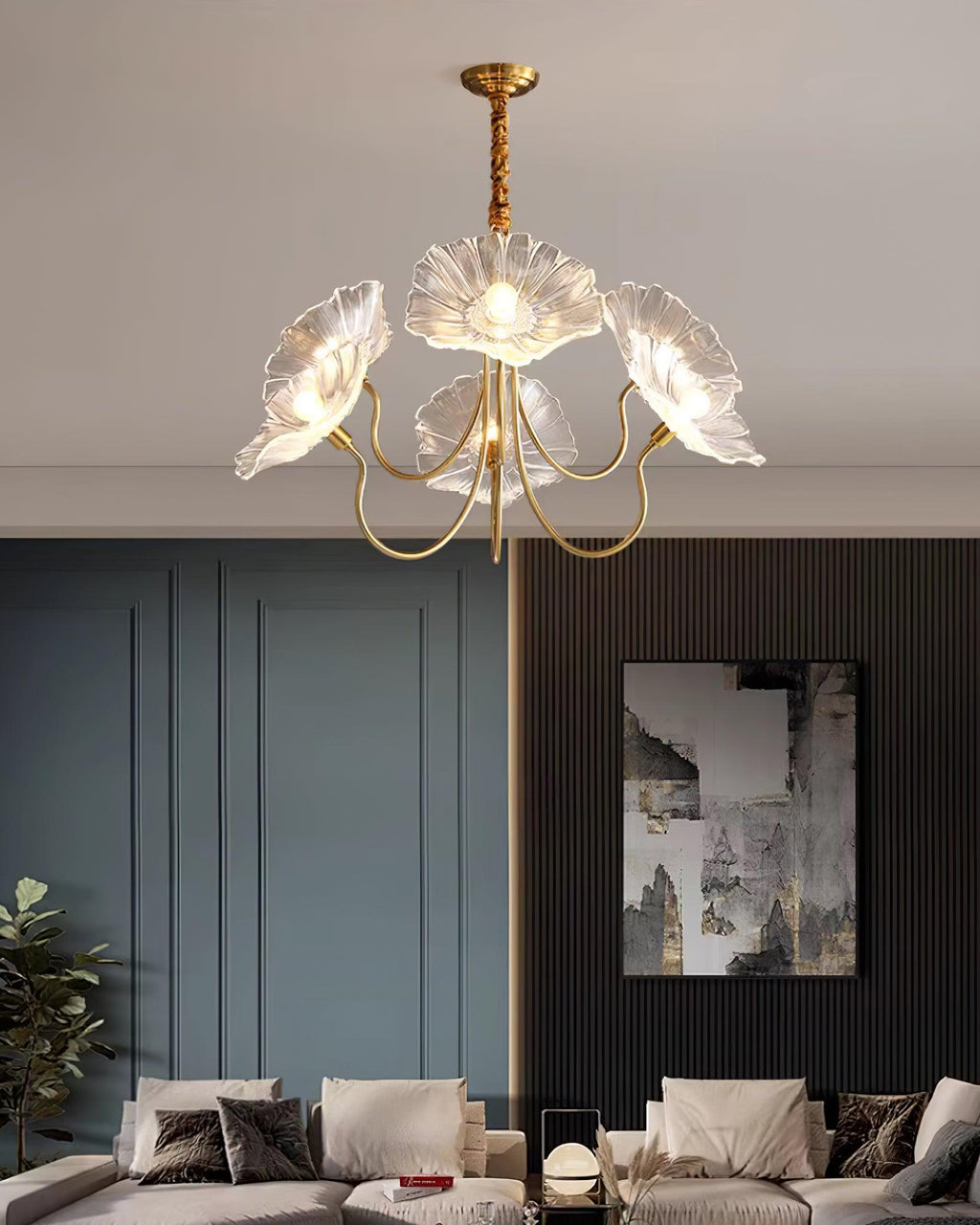 Kronleuchter aus Muranoglas mit Blüten — mattiertes blattförmiges Design