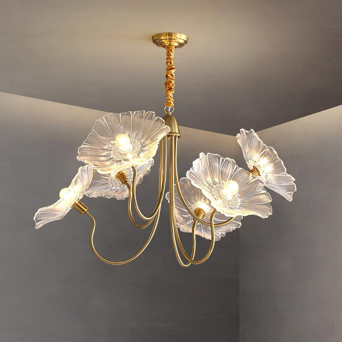 Kronleuchter aus Muranoglas mit Blüten — mattiertes blattförmiges Design