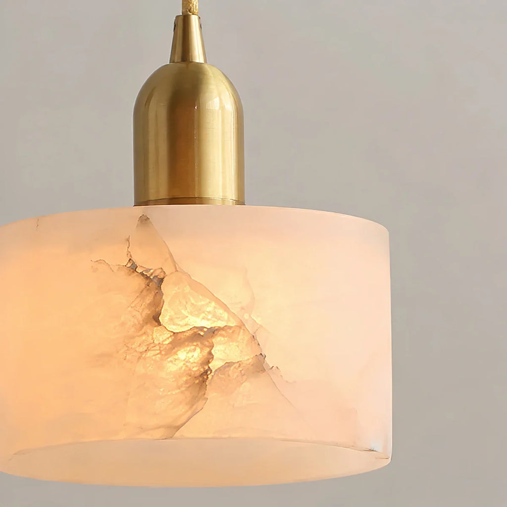Modern Alabaster Pendant Light -Brass & White for Dining Room - Flindria