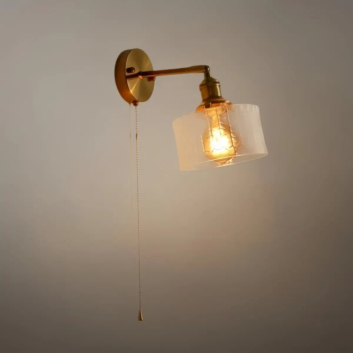 vintage mässingsvägglampa - glasskärm med dragkedja för vardagsrum - Flindria