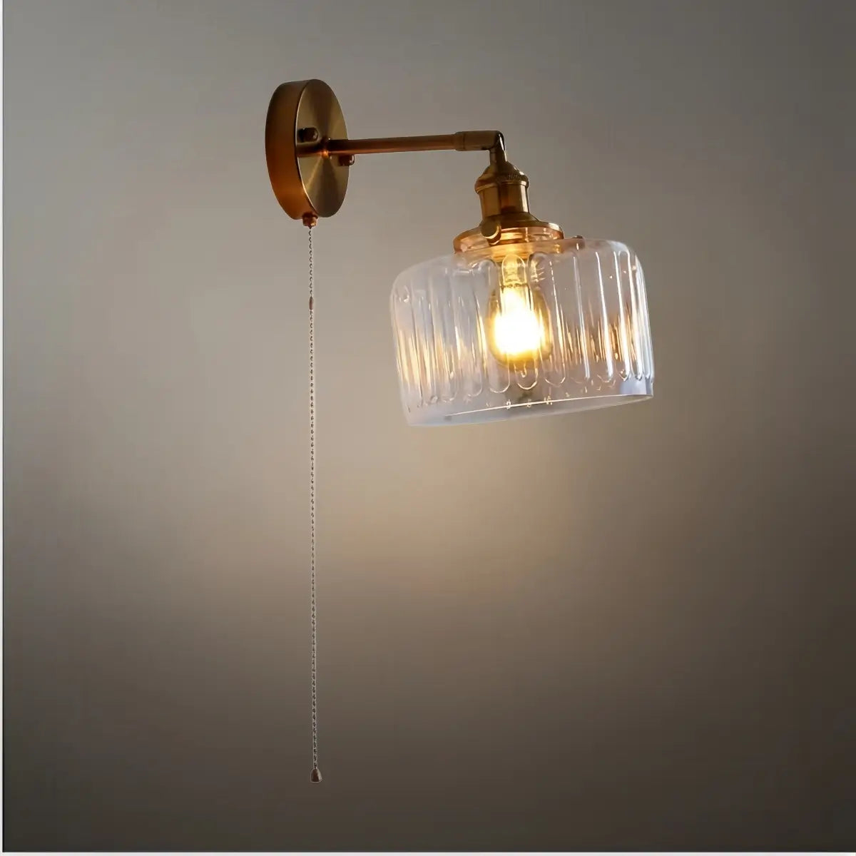 vintage mässingsvägglampa - glasskärm med dragkedja för vardagsrum - Flindria