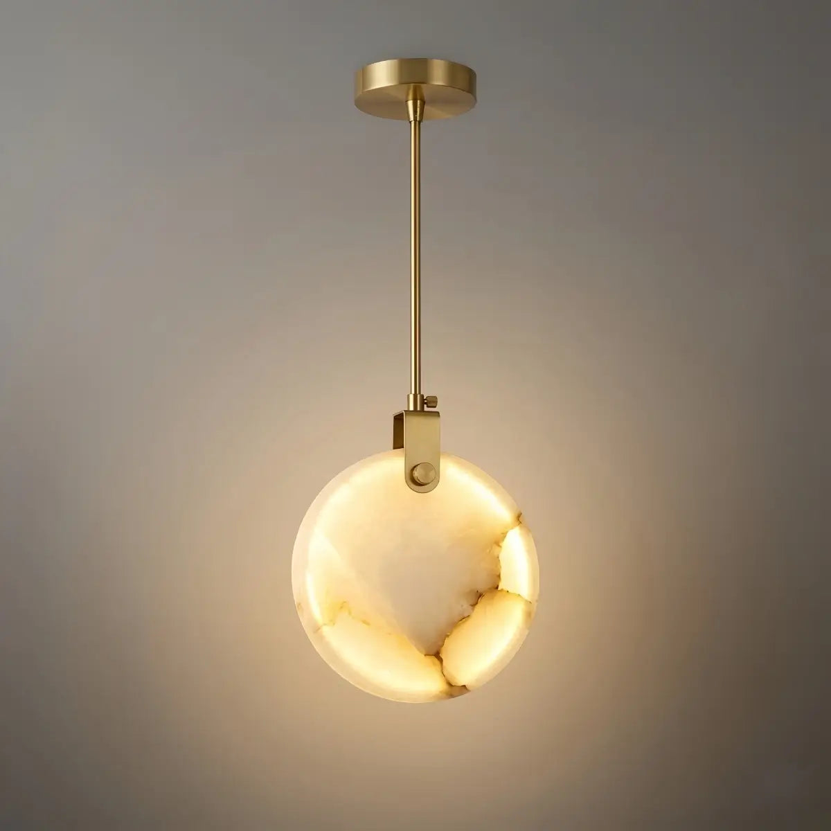 Modern Alabaster Pendant Light — Gold Metal for Dining Room - Flindria