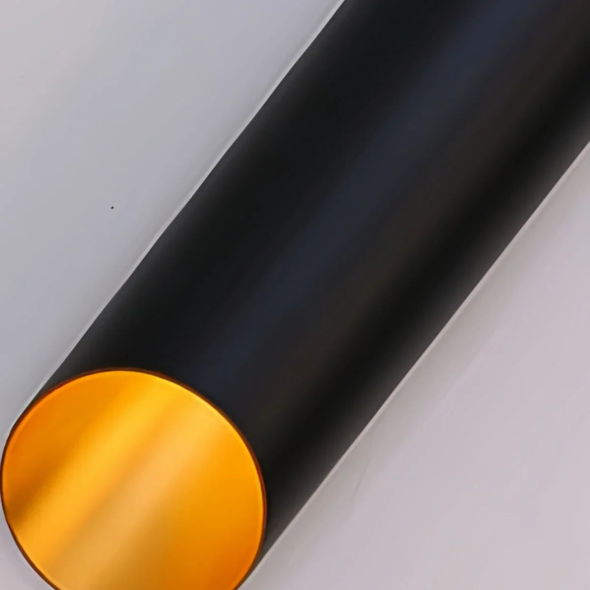Modern Wall Lamp — Metal & Aluminum Black & Gold for Indoor - Flindria