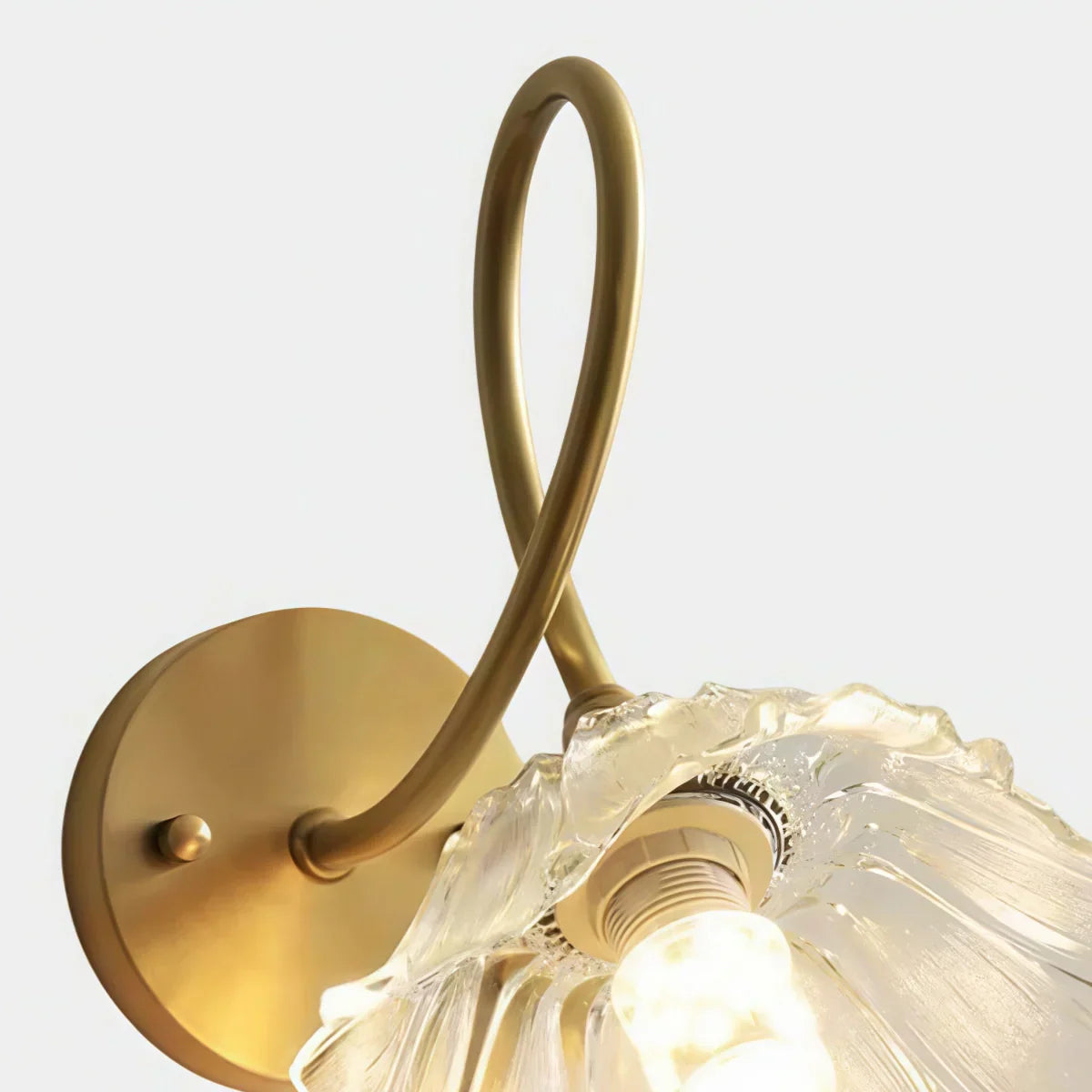 Elegante Wandleuchte – Messing & Glas Blume für Wohnzimmer/Schlafzimmer – Flindria