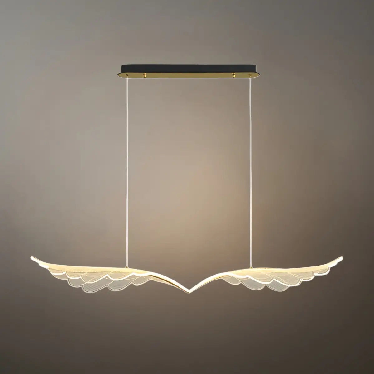 Lustre Nórdico Moderno — Metal & Acrílico Preto Dourado para Sala de Jantar - Flindria