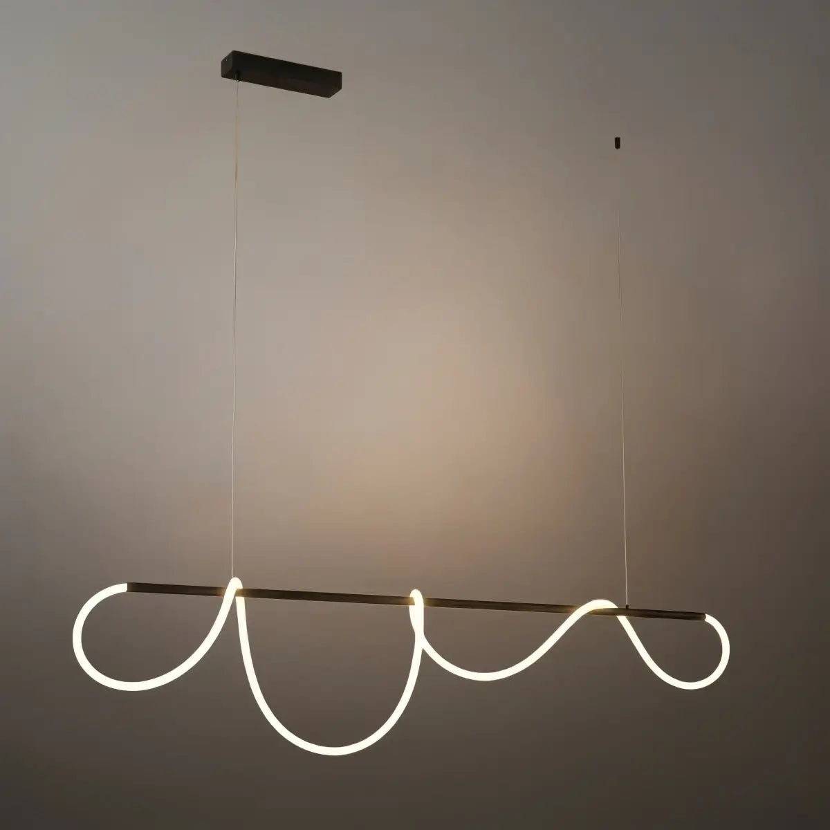 Minimalist Linear Chandelier – Brass Rope Gold/Black for Dining Room / Bathroom - Flindria