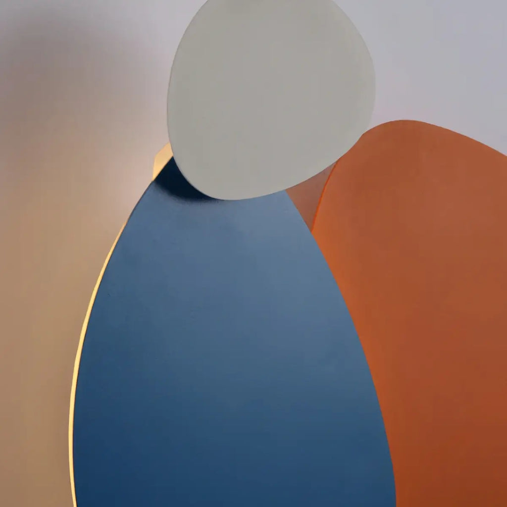Art Deco Skulpturale Wandleuchte – Orange+Schwarz/Blau für Wohnzimmer/Schlafzimmer – Flindria