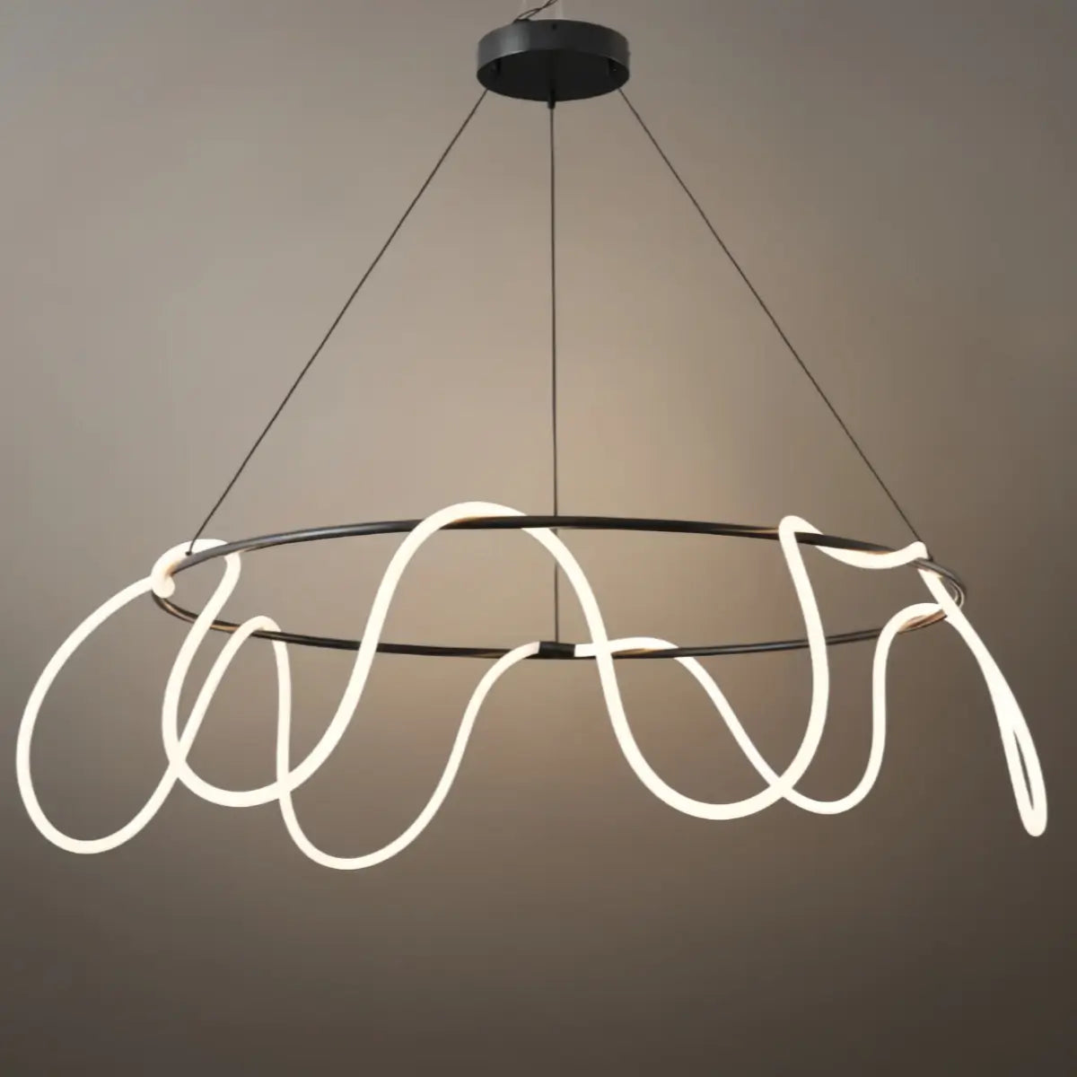 Minimalist Rope-Wrap Circular Chandelier – Matte Black or Polished Brass for Living Room / Dining Room - Flindria