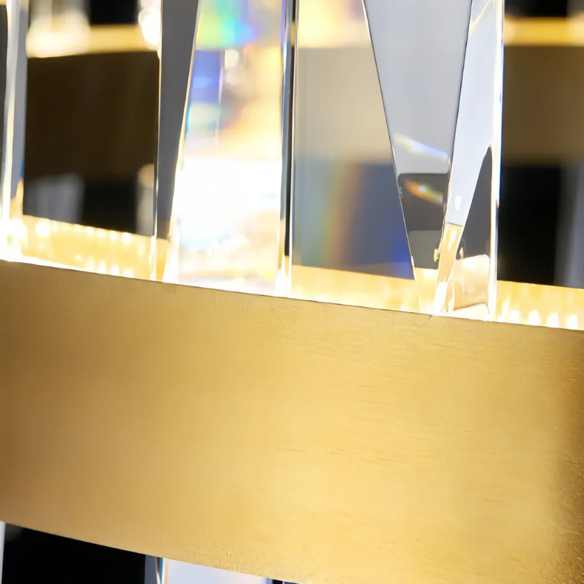 Lujoso candelabro redondo de cristal – Acabado dorado para sala de estar/comedor - Flindria