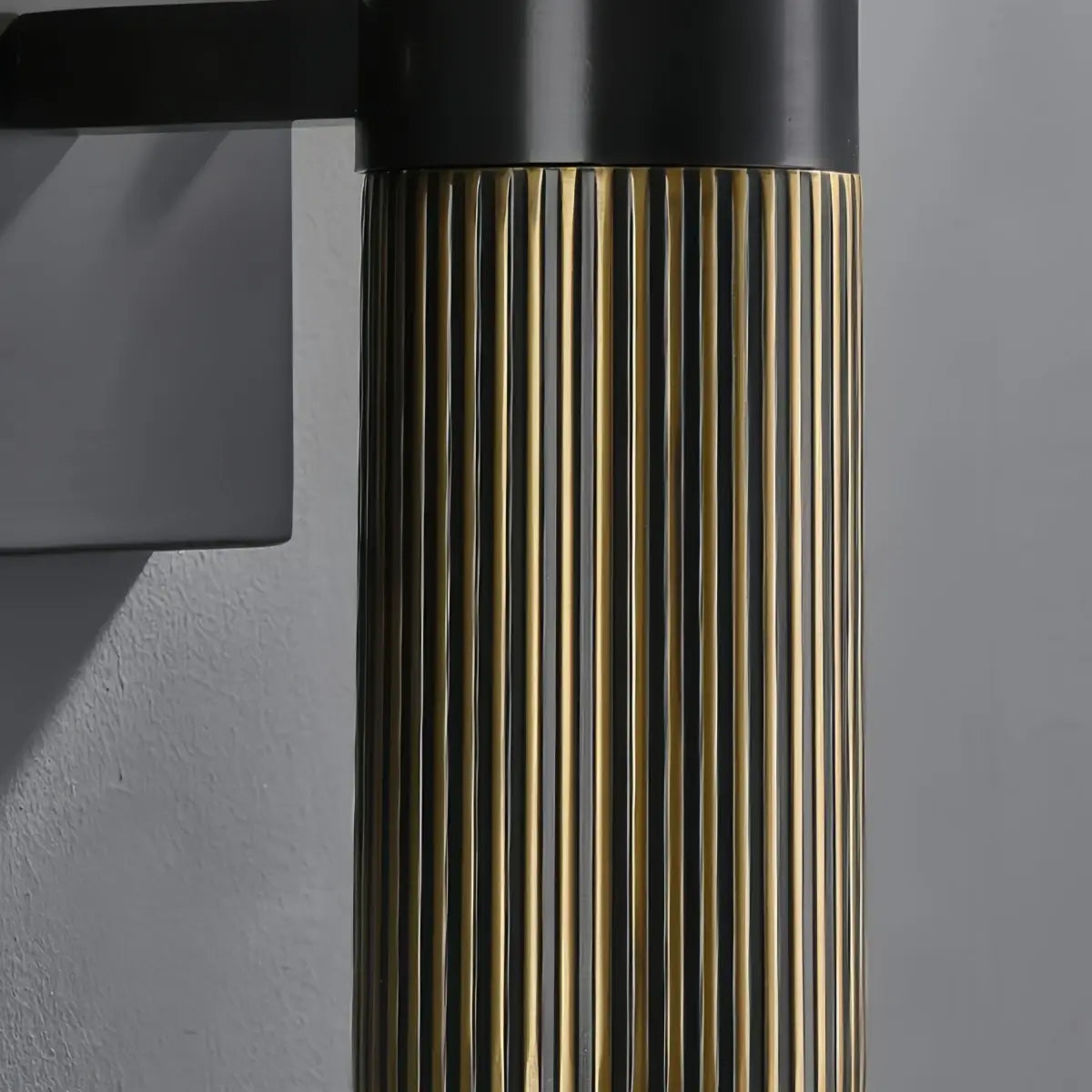 Minimalist Alabaster Wall Lamp -- Brass & Black for Bedroom Living Space - Flindria