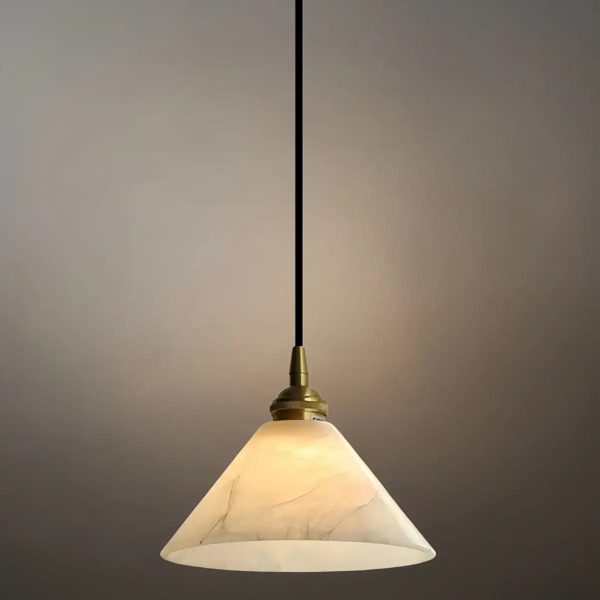 Modern Minimalist Alabaster Pendant Light — Brass Fittings for Living Room - Flindria