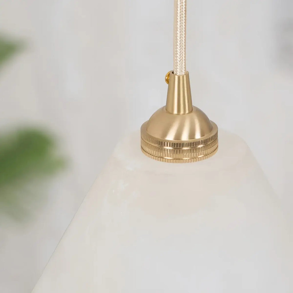Minimalist Alabaster Pendant Light – White and Brass for Bedroom, Dining Room, Entryway - Flindria