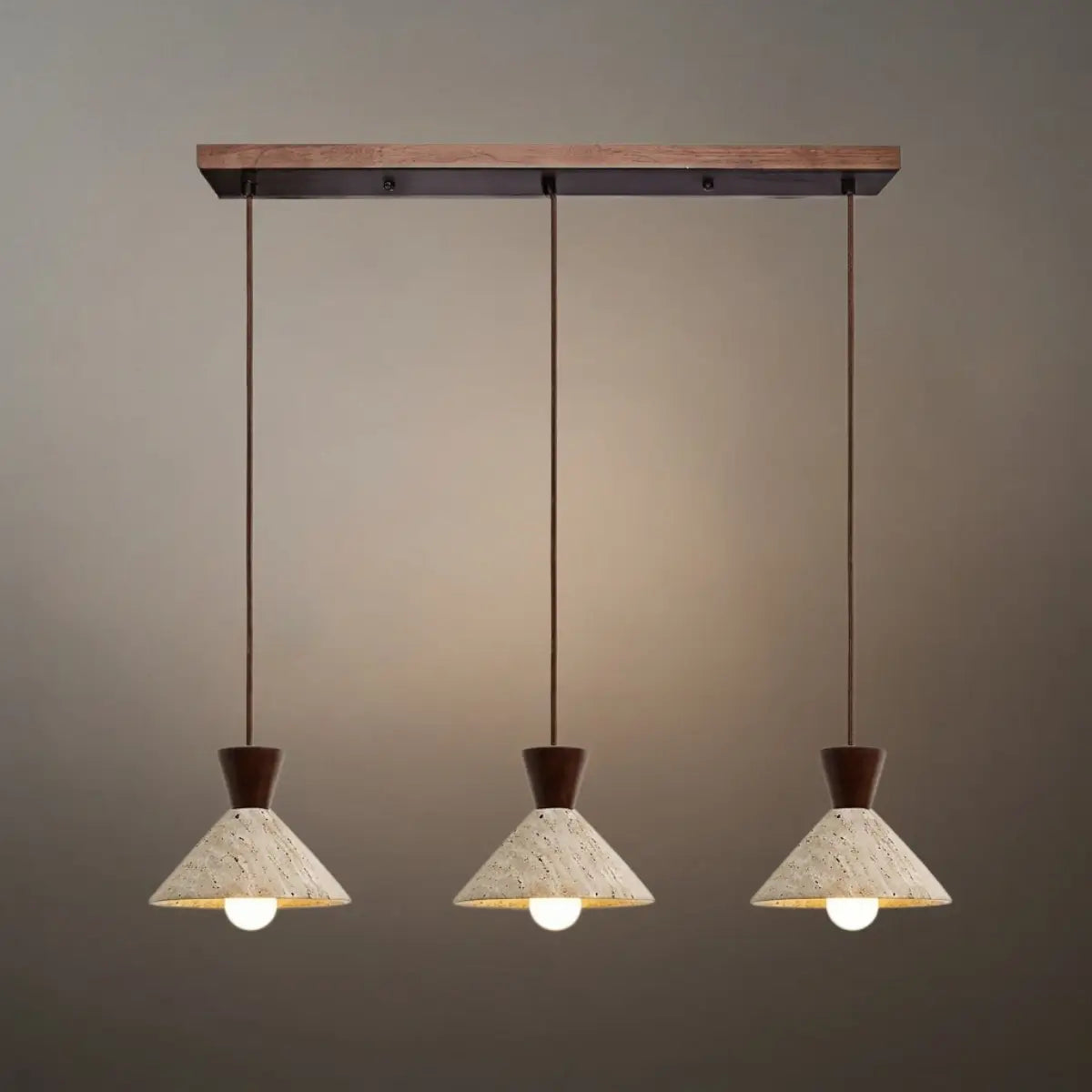 モダンなトラバーチンペンダントライト -- リビングルーム用のナチュラルストーンとウォールナット材 - Flindria