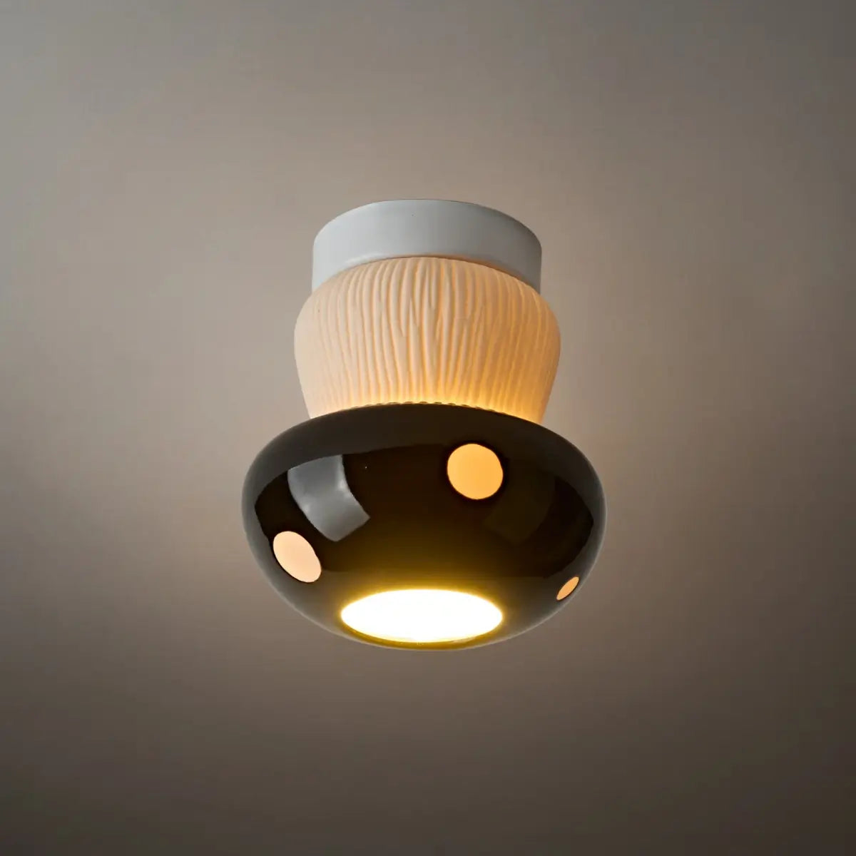 Retro Mushroom Ceiling Light -- Ceramic Red/Black for Bedroom - Flindria