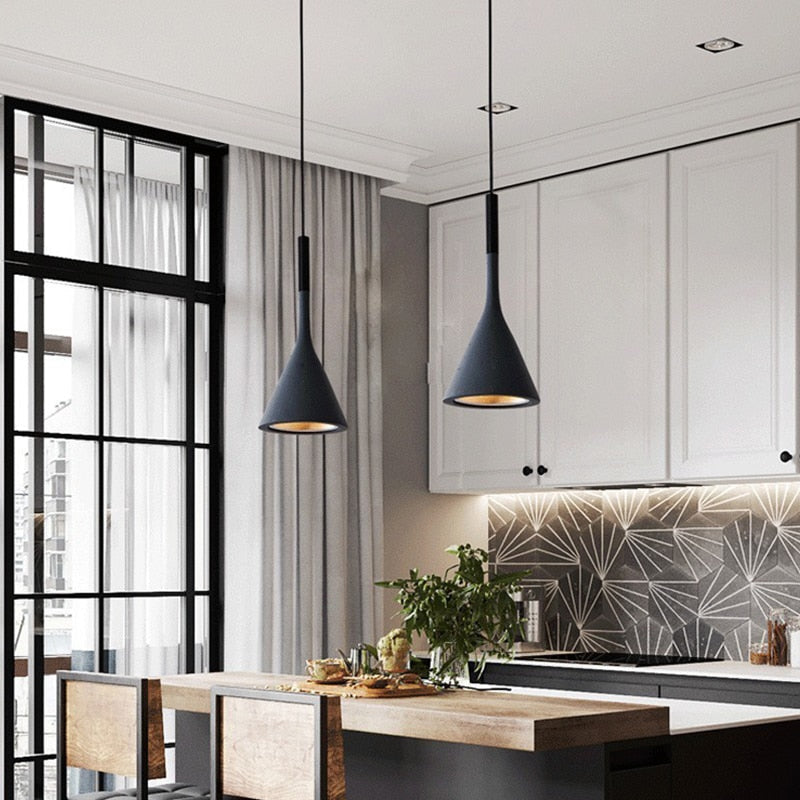 LumaNord – moderní hliněné závěsné svítidlo — minimalistický stropní design