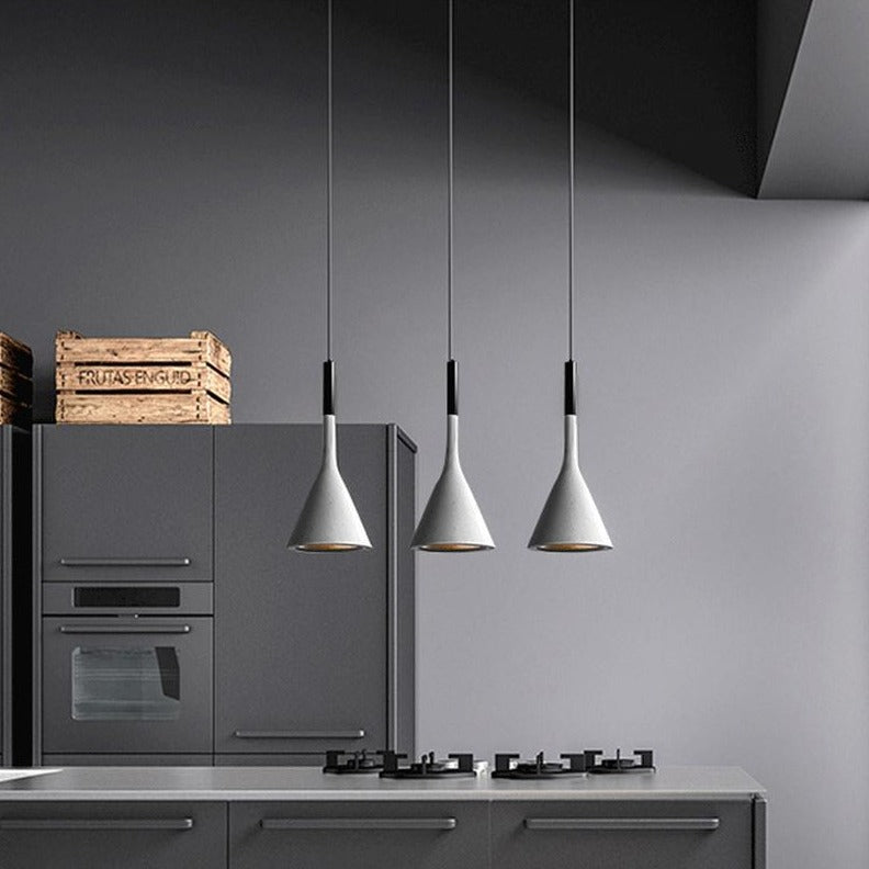 LumaNord – moderní hliněné závěsné svítidlo — minimalistický stropní design