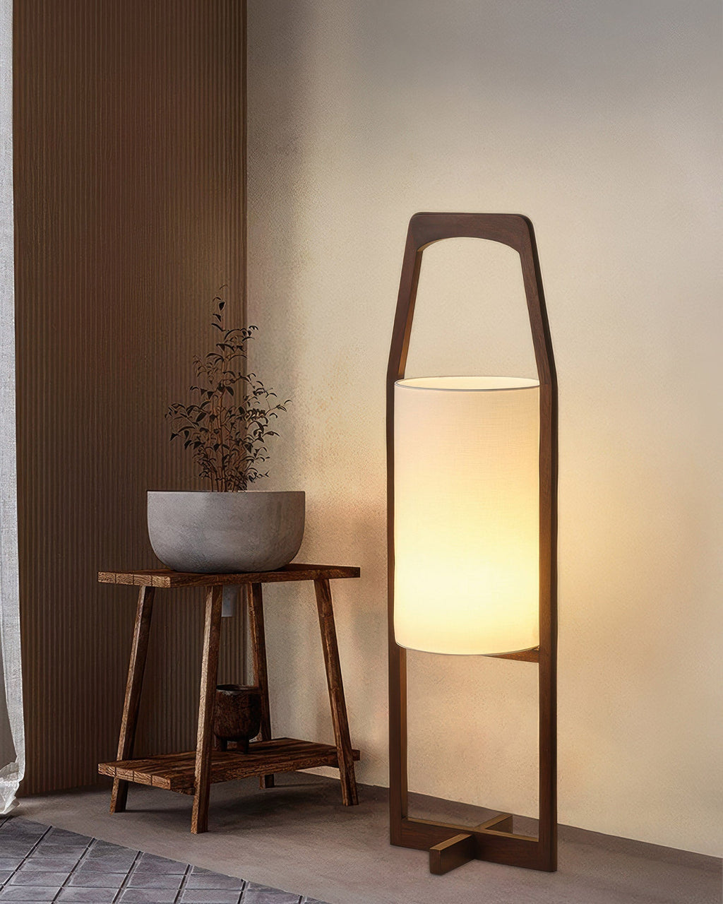 Japansk golvlampa i trä — retrodesign med wabi-sabi och zen