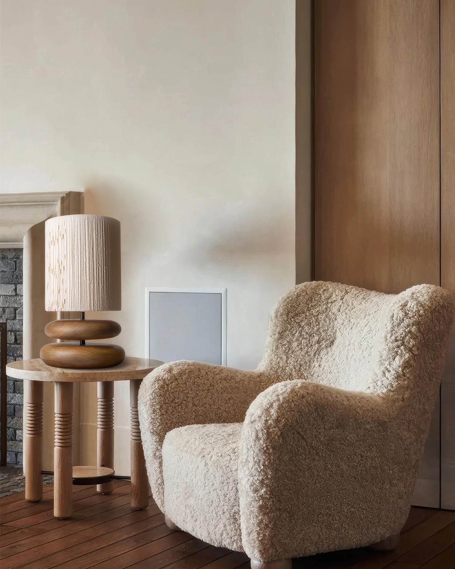 SylvaLume Tranquil Lamp With Wooden Base And LED Compatibility