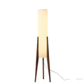 Liora Stehlampe aus Walnussholz — sanfter Lampenschirm, nordisches Retrodesign