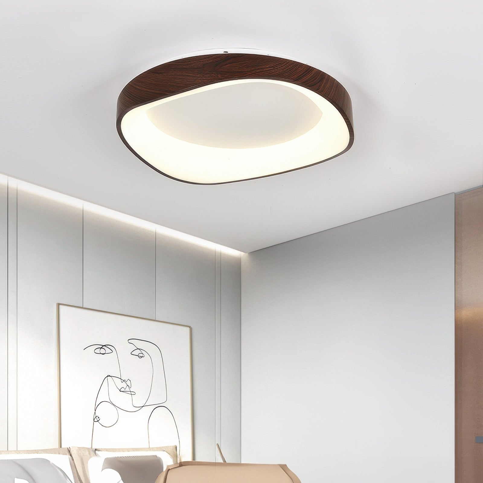 Pendul de plafon în stil scandinav — finisaj cu aspect de lemn, LED integrat, iluminare fără umbre
