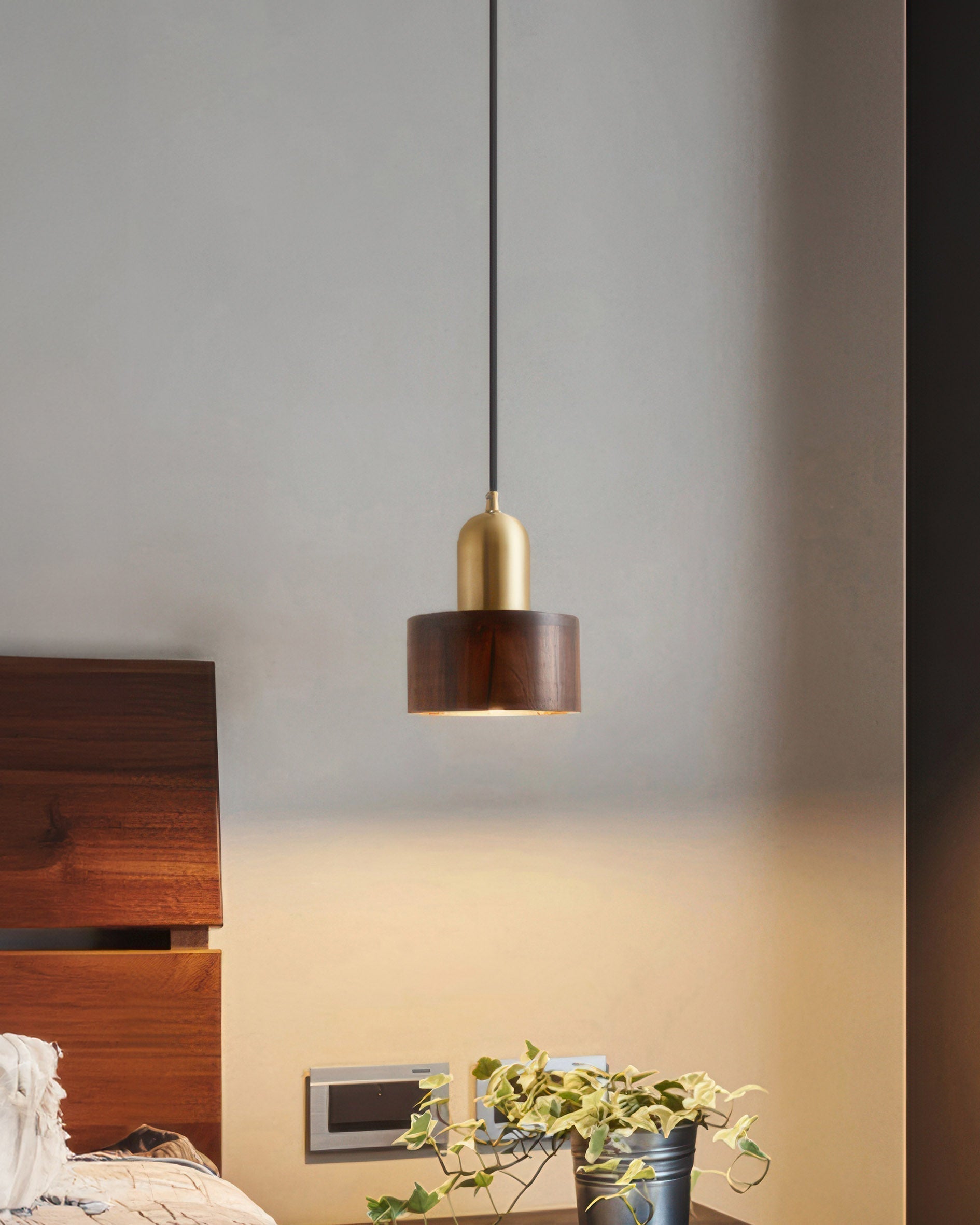 Kurai Pendant Light In Japanese Minimalist Style For Serene Interiors