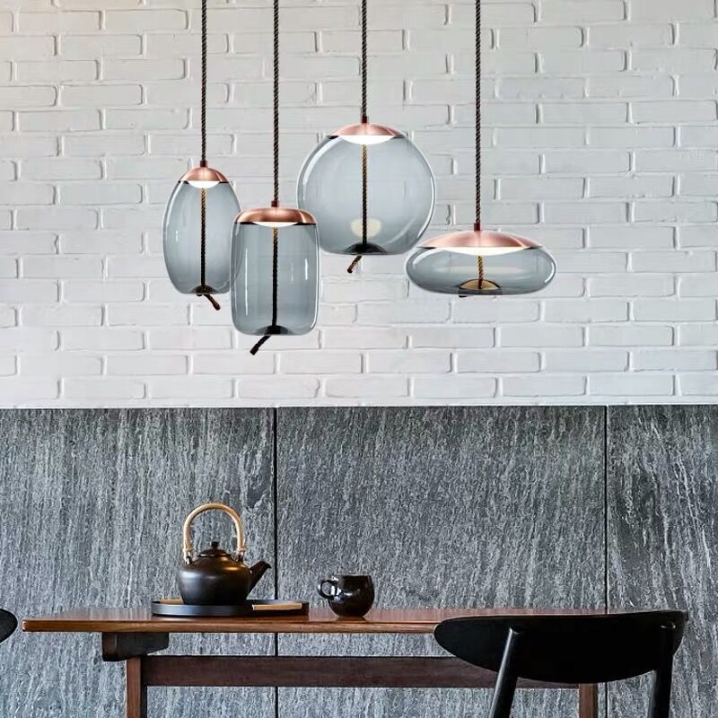 Eloria Pendelleuchte mit Seilakzent in Roségold-Finish für moderne Räume