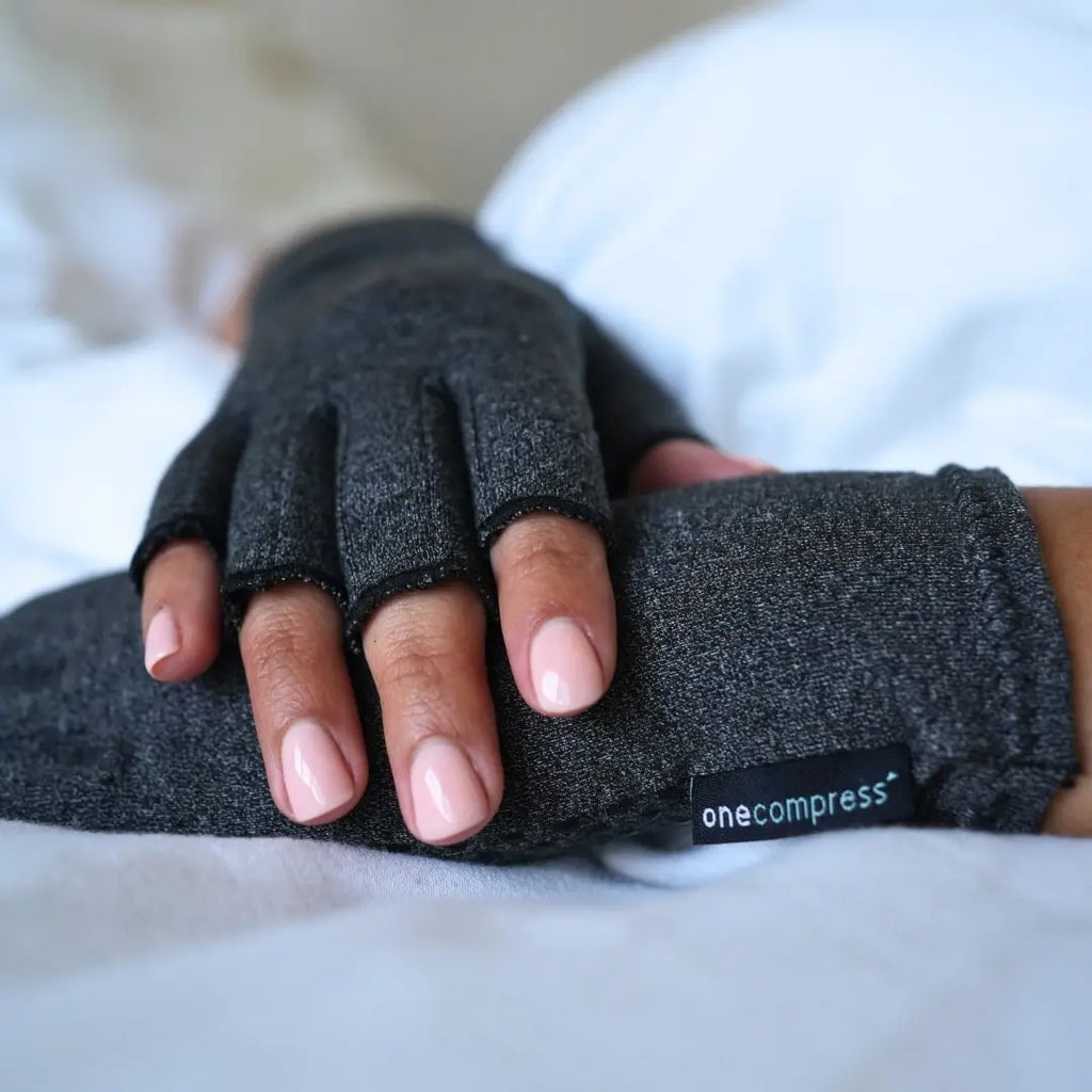 Moderate Compression Gloves — Gentle Hand Support, All-Day Comfort