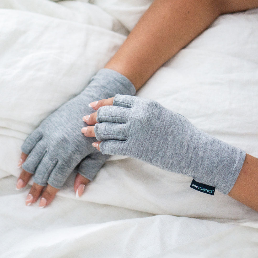 Moderate Compression Gloves — Gentle Hand Support, All-Day Comfort