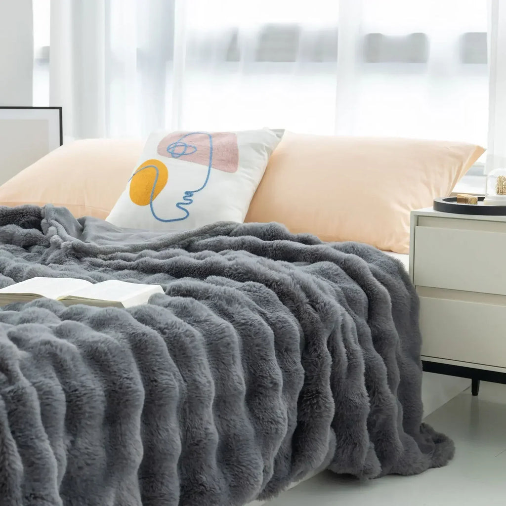 Manta de pelo luxuosa PlushWarmth — capa macia para cama e sofá