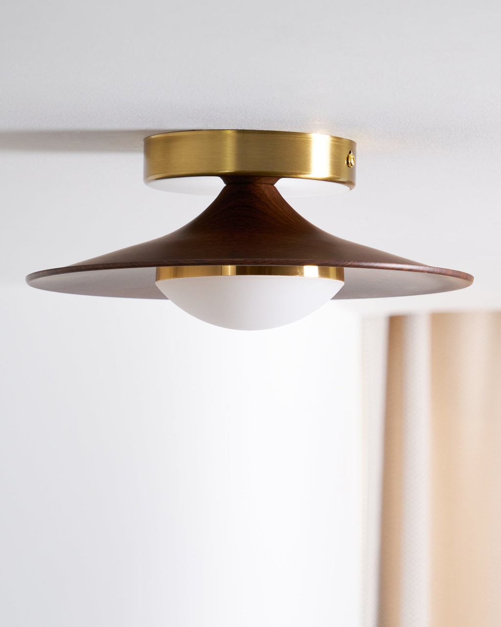 Round LED Ceiling Light — Wood-Look Finish, Gold Frame, 24cm